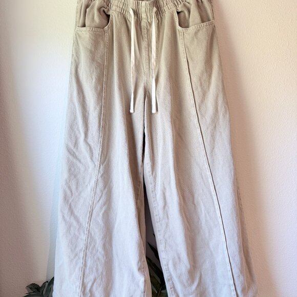 Universal Thread Wide-Leg Drawstring Pants - Picture 2 of 6